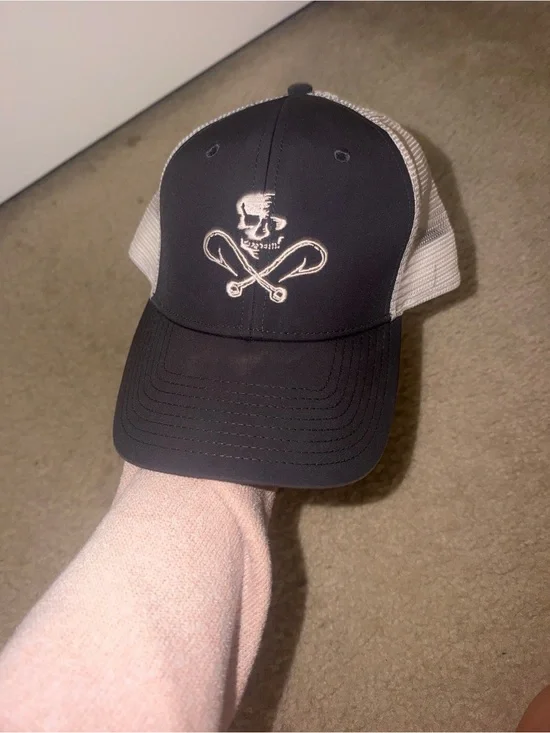 Salt Life Black Front Cream Mesh Skull Trucker Hat