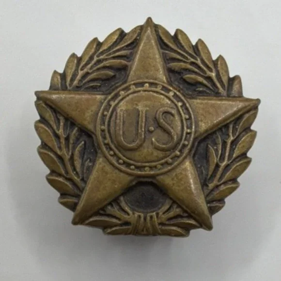 Antique WWI Honorable Discharge-Victory Lapel Button / Pin - World War 1 - 0.6