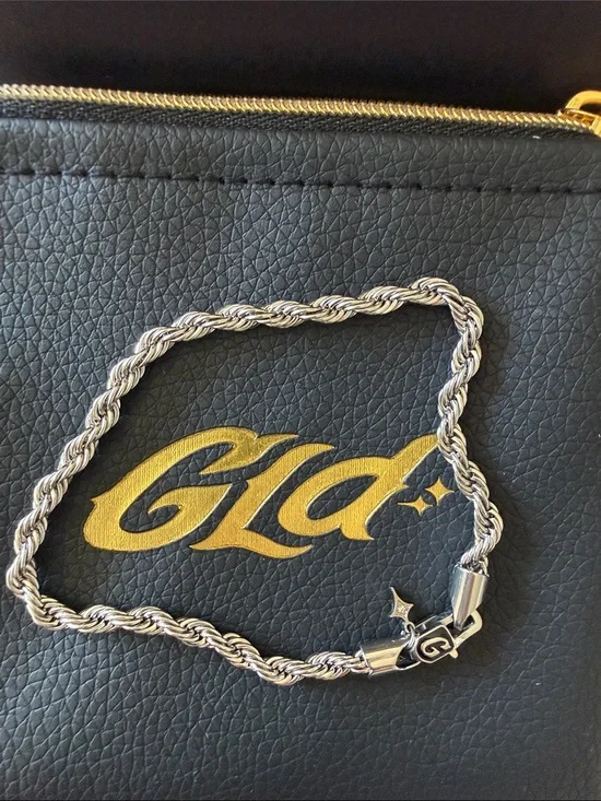Gld- 4MM palm chain bracelet 8 inch in white gold