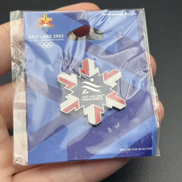 2002 Salt Lake City Olympics‎ Paralympics Snowflake Lapel Hat Pin