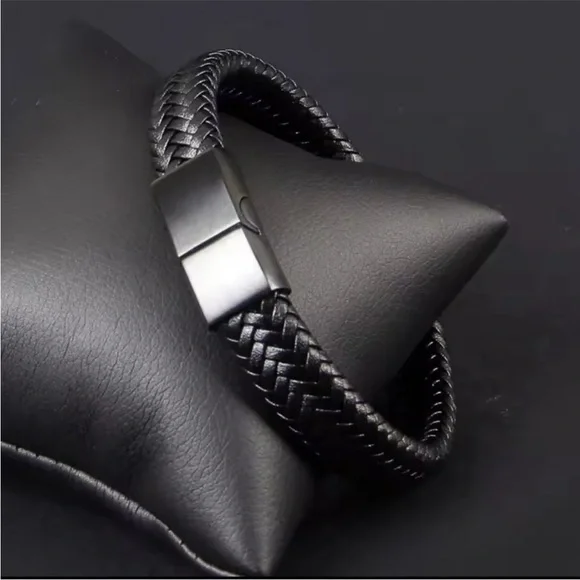 Men's Black Braided Leather Bracelet