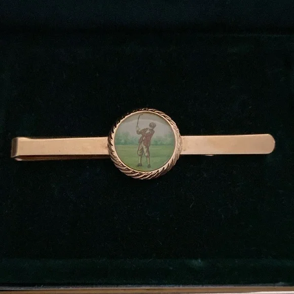 Vintage Antique Mario Pierrali gold tie clip with golfer