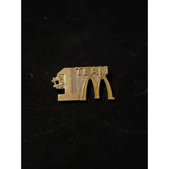 McDonald’s #1 Team Gold-Tone Employee Lapel‎ Hat Pin