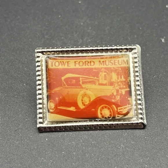 Towe Ford Museum Sacramento California Lapel‎ Hat Pin
