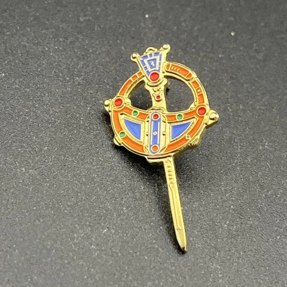 Vintage John Hinde Limited Celtic‎ Lapel Hat Pin
