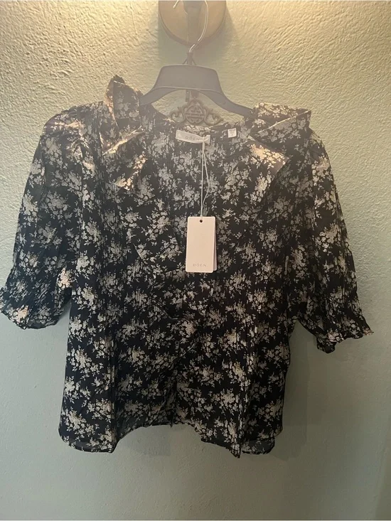 Doen Henri Black & White Floral Puff-Sleeve Blouse