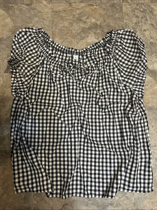Old Navy Black & White Gingham Peasant Top