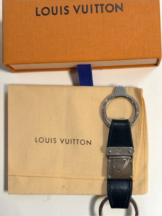 Louis Vuitton Silver Toned Valet Keychain + Dust Bag & Box - PreLOVED