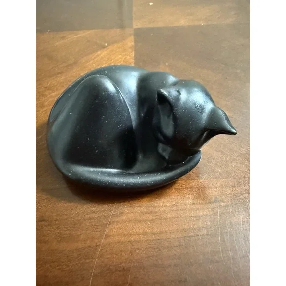 Vtg Capella of‎ Dartington Sleeping Cat Black Resin Figurine Paperweight