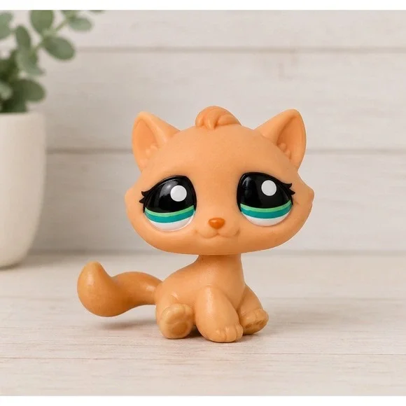 2011 LPS Littlest Pet Shop #2603 Blind Bag Orange Shorthair Cat Green Eyes