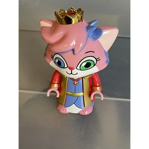 Ryans World Queen Cat Kitty Figure Alpha Lexa Blue Eye‎ Green Eye 3