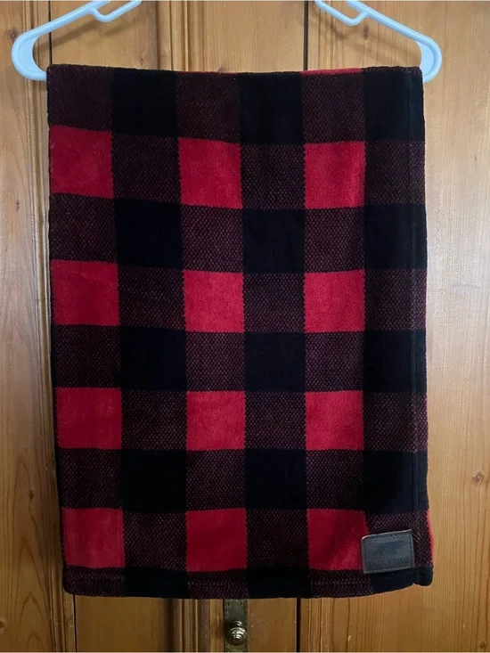 Tall Tails Red & Black Buffalo Plaid Fleece Pet Blanket