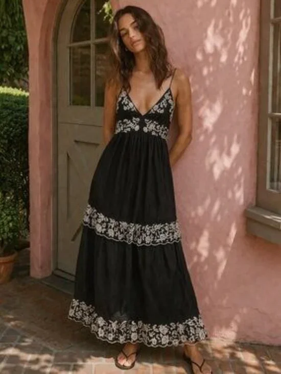 Abercrombie & Fitch Tiered Ruffle Maxi Dress in Black