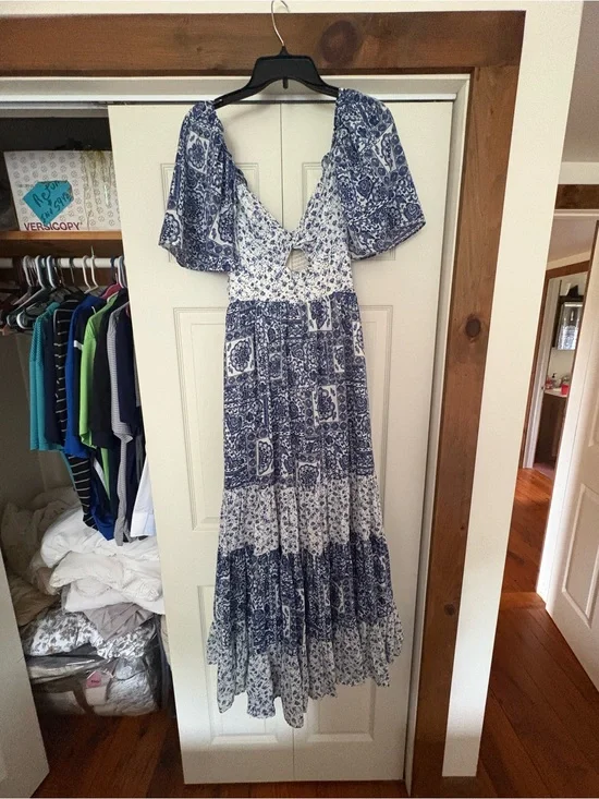 Abercrombie & Fitch Blue and White Printed Maxi Dress