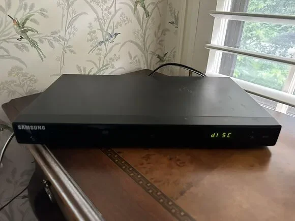 Samsung DVD-P191 DVD Player (14.17