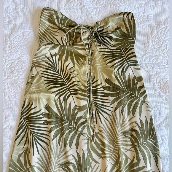 Abercrombie Tropical Strapless Maxi Dress in Olive Palm Print