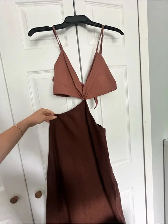 Abercrombie & Fitch Two-Tone Rust and Chocolate Backless Cutout Dress