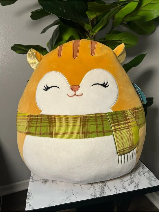 Erin the Squirrel Harvest Squad Kellytoy Plush Squishmallows 16” NWT