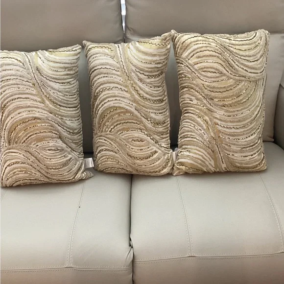 Gold Wave-Texture Decorative Throw Pillows - Set of 3