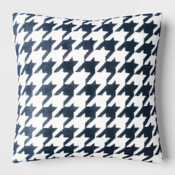 Threshold Houndstooth Printed 18” Square Pillow Faux Shearling Charcoal Gray