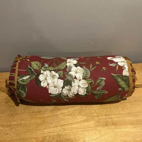 Waverly Williamsburg Garden Room Floral‎ Red Lumbar Pillow Tie Ends 22
