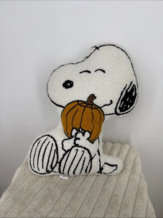 Peanuts Snoopy Pumpkin Fall Plush Pillow - White & Orange