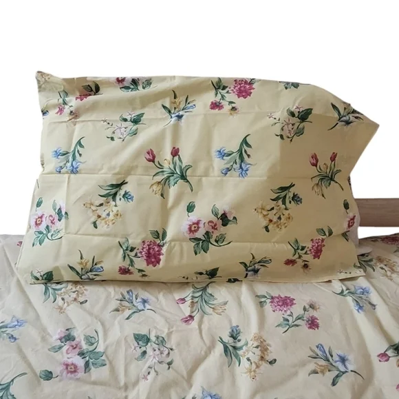 Vintage Springs Floral Red Blue Yellow Pillowcase