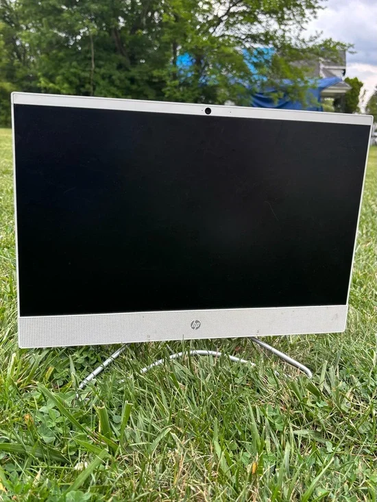 HP Silver All-in-One Monitor with Built-In Webcam