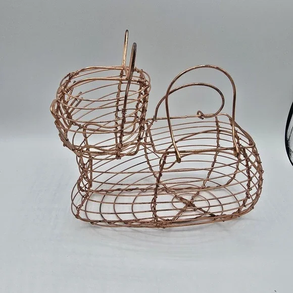Cute Cat Shaped Egg Basket‎ Copper Colored Wire Cottagecore Farmhouse