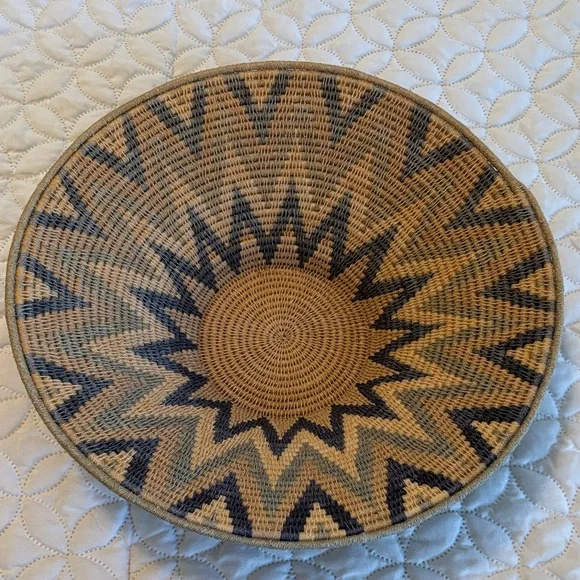 Hand Crafted African Coil Zigzag Pattern Basket in Tan and Blues Vintage?