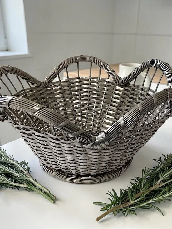 French‎ Woven Wire Basket Vintage Silver Tone Scalloped Edge Farmhouse Country