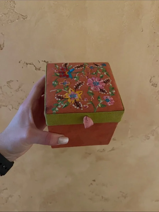 Embroidered Floral Jewelry Box in Terracotta & Green