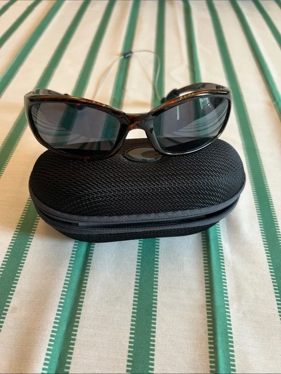 Costa Del Mar Hammerhead HH10 Tortoise Sunglasses with Chums