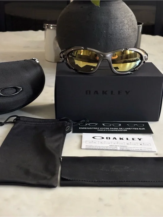 Oakley PLATE Vintage Sunglasses
