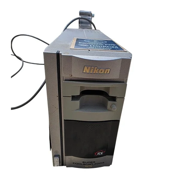 Nikon Super Coolscan 4000 ED Film Scanner LS-4000 with SF-200 Auto Slide Feeder