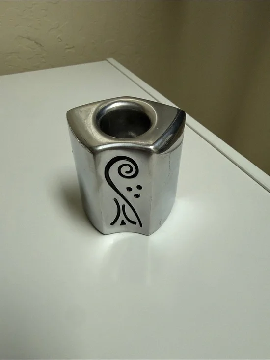 Lenox candle stick holder with swirl design