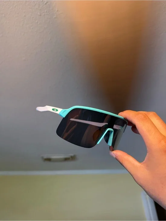 Oaks sunglasses shades