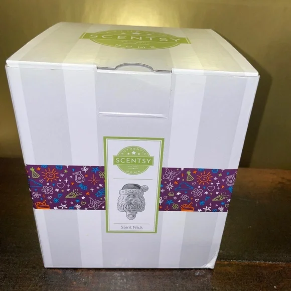 New Scentsy Ceramic Saint Nick Plug‎ In Mini Warmer Christmas