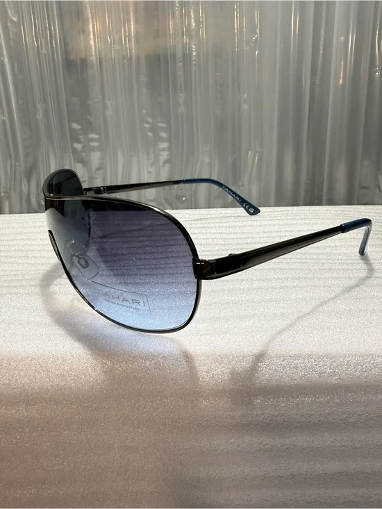 Tahari TM133 Gunmetal Aviator Sunglasses Wrap Around Blue Gradient Lens NWT