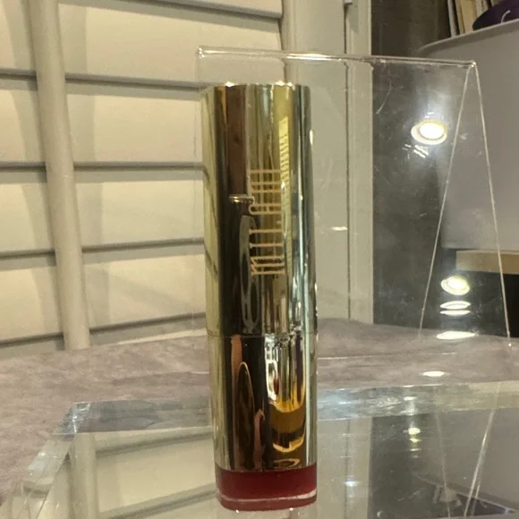 Milani Best Red‎  07 Lipstick  NEW