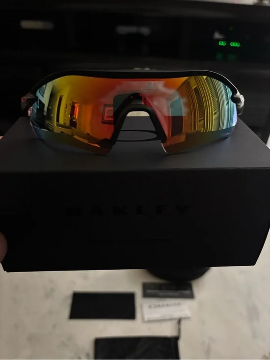 Oakley Radar Plate Sunglasses