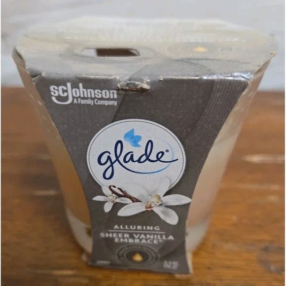 Glade Sheer Vanilla Embrace Candle 3.4 oz Retired Scent Discontinued New