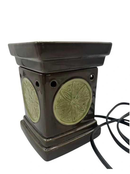 Scentsy Wax Warmer Olive Green