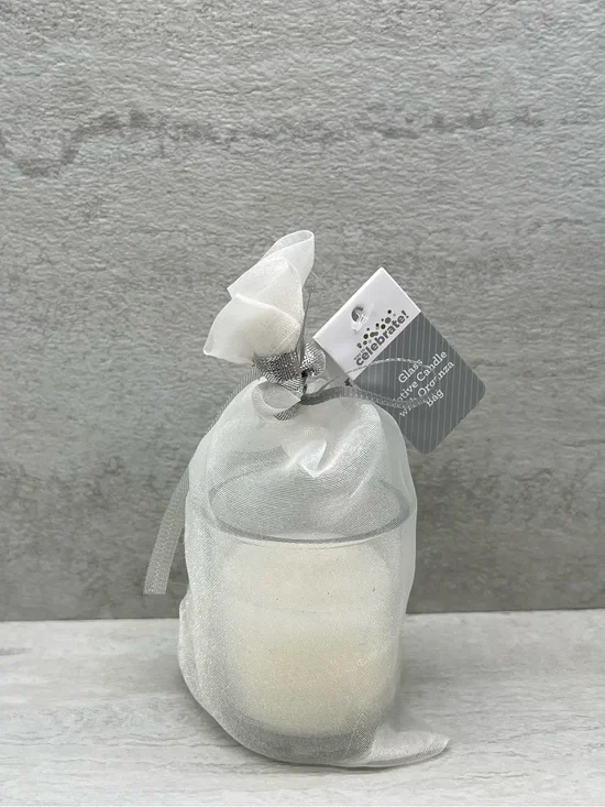 🎉 $5 White Decorative Vanilla Scented Candle in Sheer Organza Bag