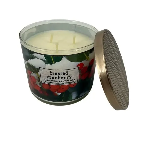 Bath & Body Works 3-Wick Candle Frosted Cranberry 14.5‎ oz