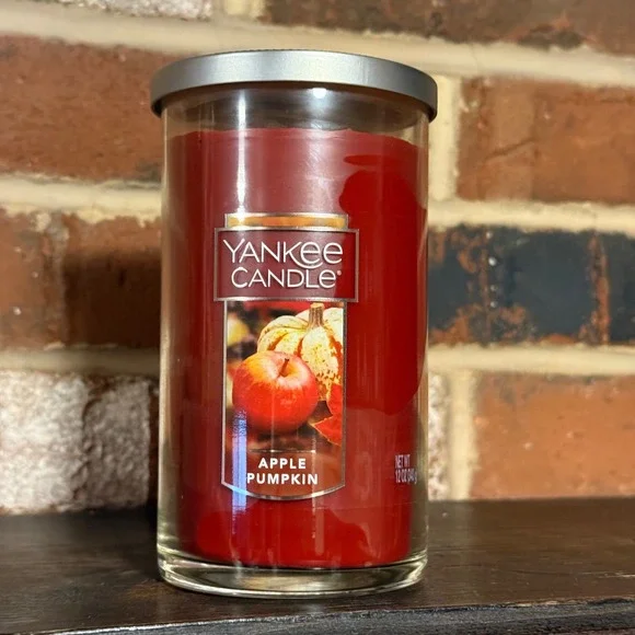 Yankee Candle Apple Pumpkin 12oz Scented Jar Candle Fall Harvest Red Single Wick