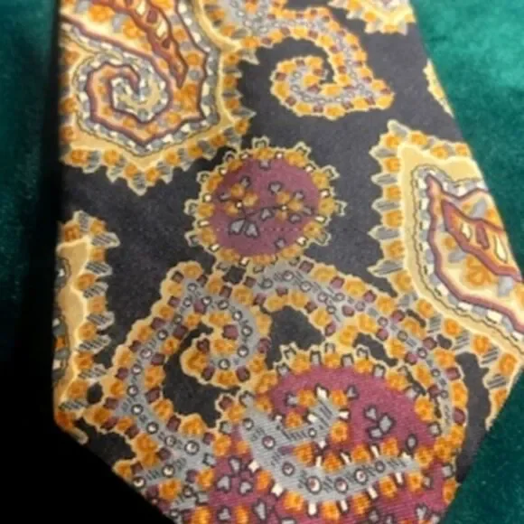 NWT Christian Dior Monsieur All Italian Silk Paisley  Tie Made in the USA
