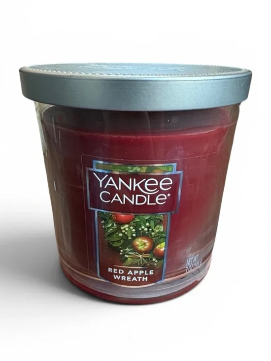 Yankee Candle Red Apple Wreath Small Jar Candle 7oz. with Lid NEW