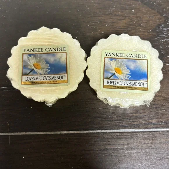 Yankee Candle | Lot of 2 | Loves Me Loves Me Not | Wax Melts Tarts | Retired