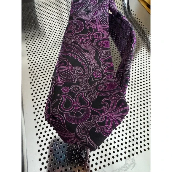 Ted Baker London Mens Silk Tie Purple Black Paisley Woven Formal Necktie